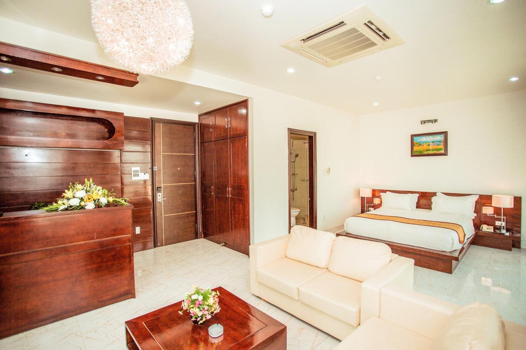 נין בין Royal Anan Hotel מראה חיצוני תמונה