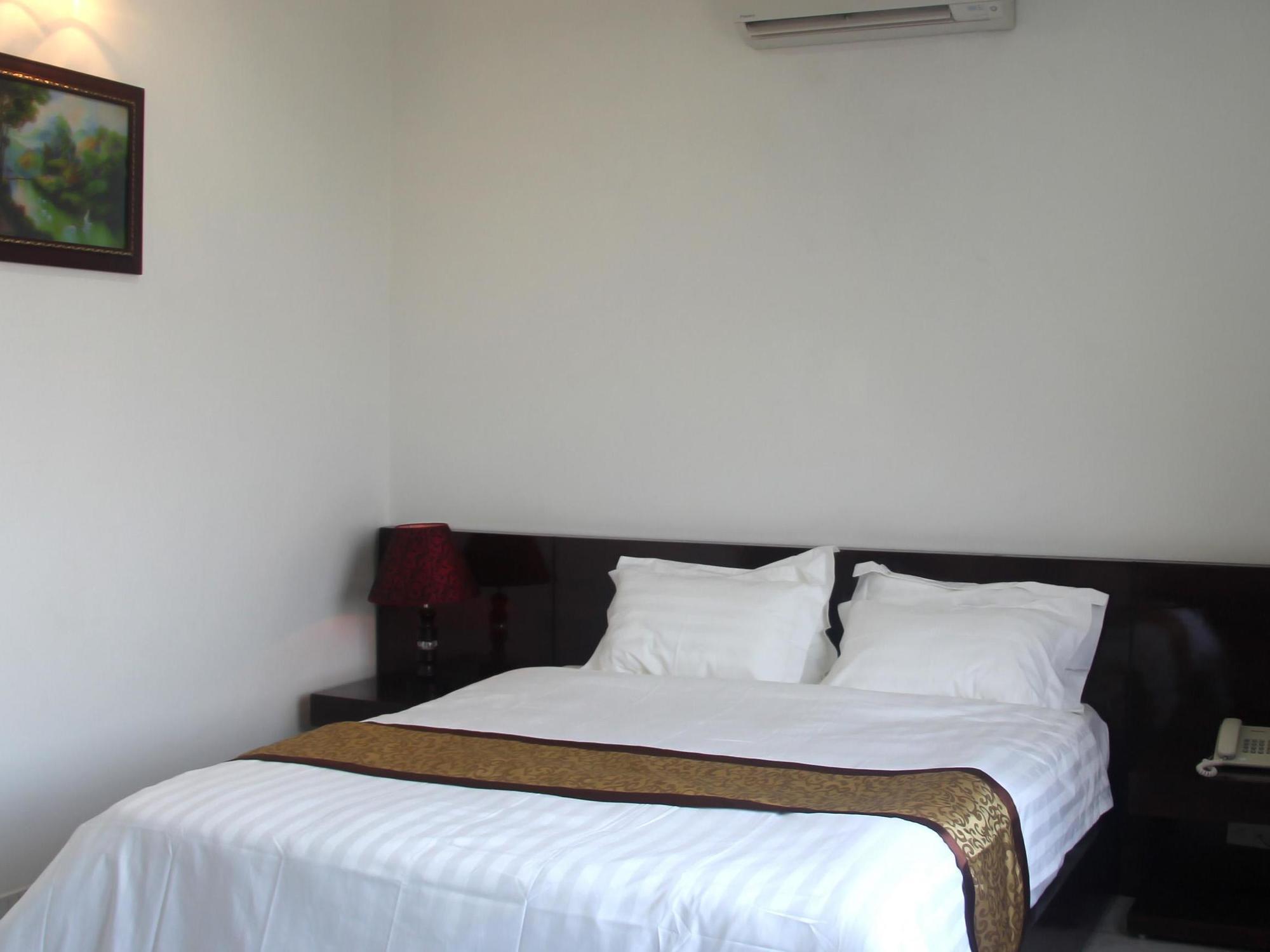 נין בין Royal Anan Hotel מראה חיצוני תמונה